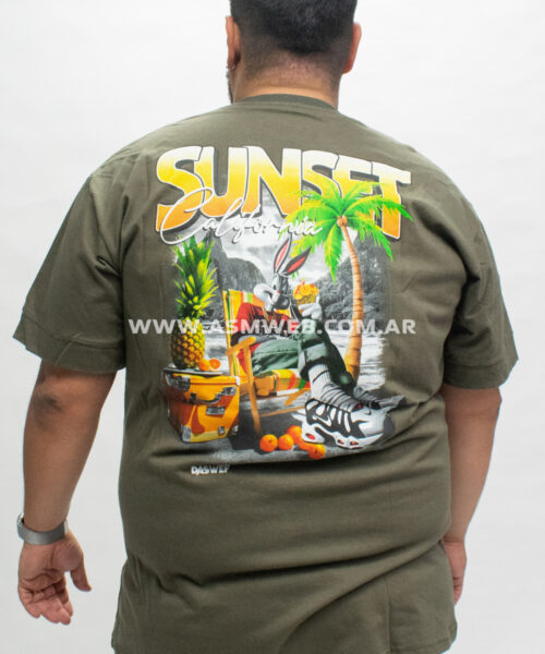 REMERA DOBLE ESTAMPA SUNSET CALIFORNIA