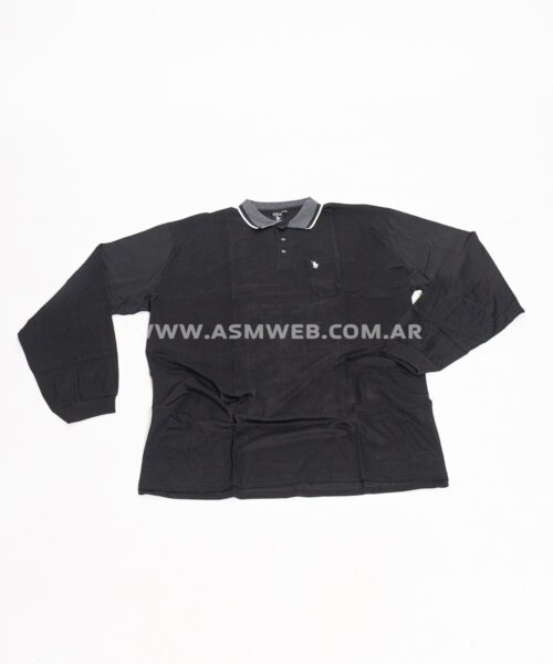 CHOMBA MANGAS LARGAS LISA CON BOLSILLO LOGO BORDADO