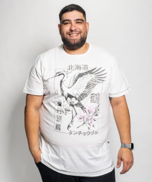 REMERA MC CISNE FLORES